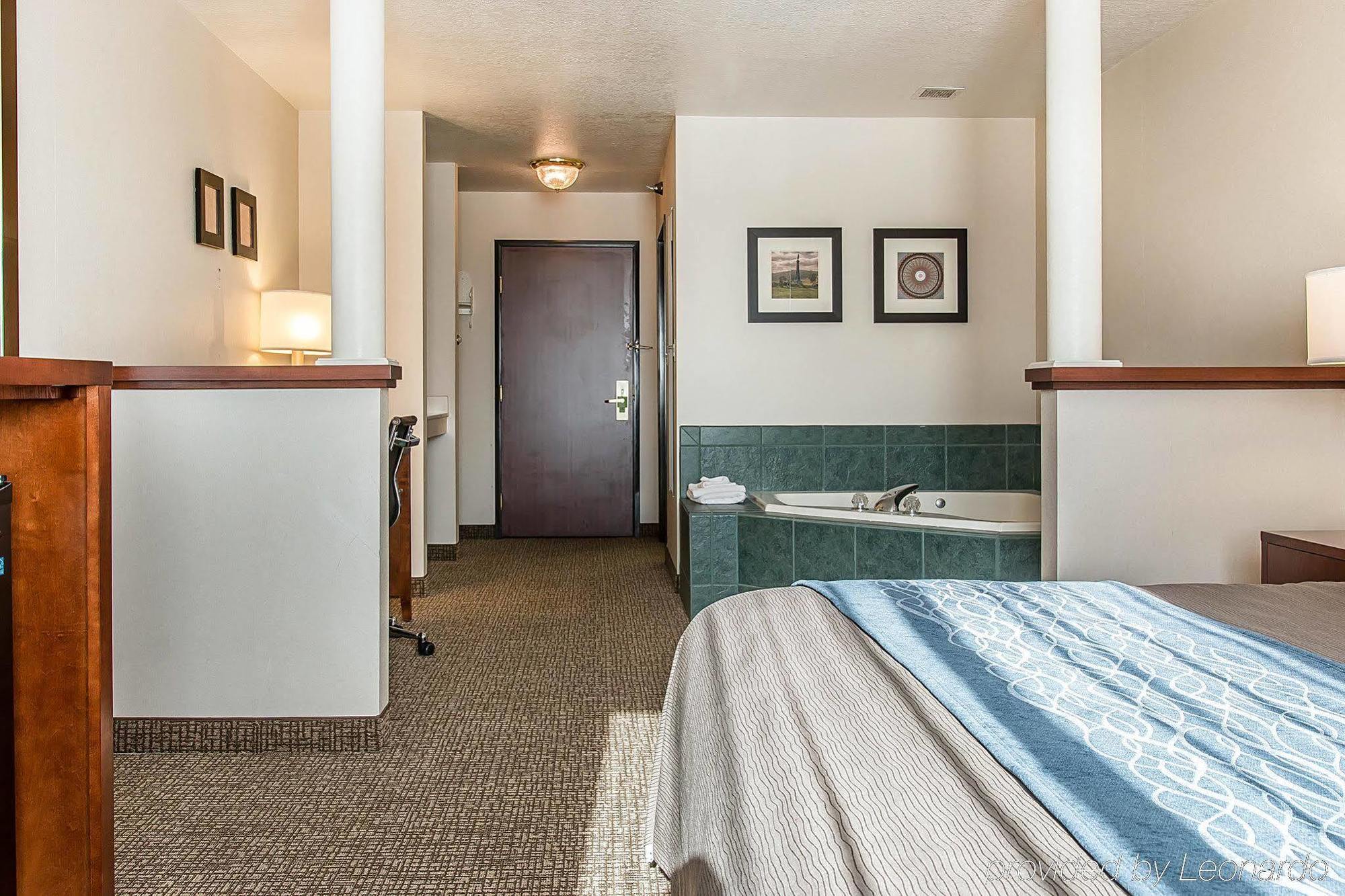 Bluffton Inn & Suites Esterno foto