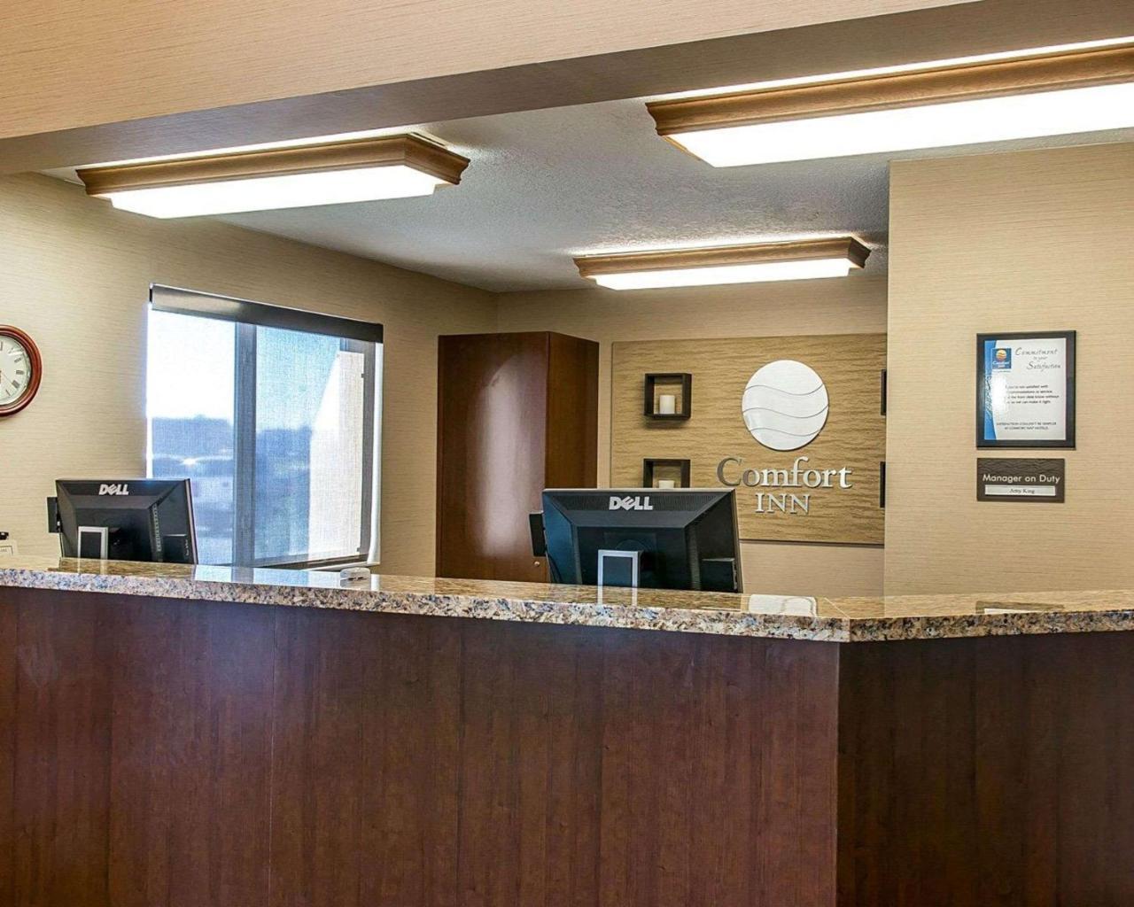 Bluffton Inn & Suites Esterno foto