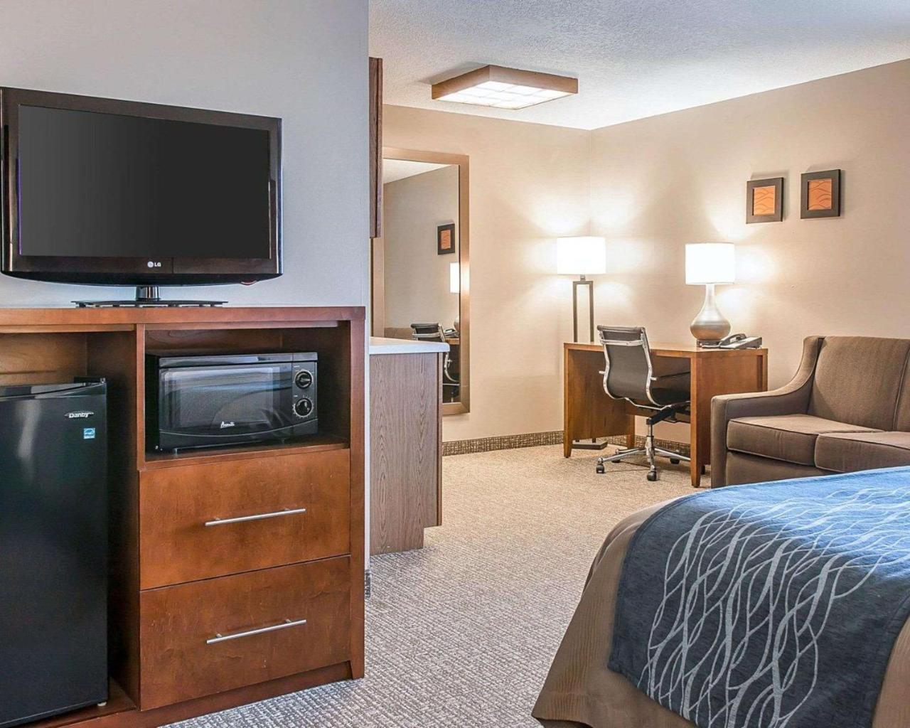 Bluffton Inn & Suites Esterno foto